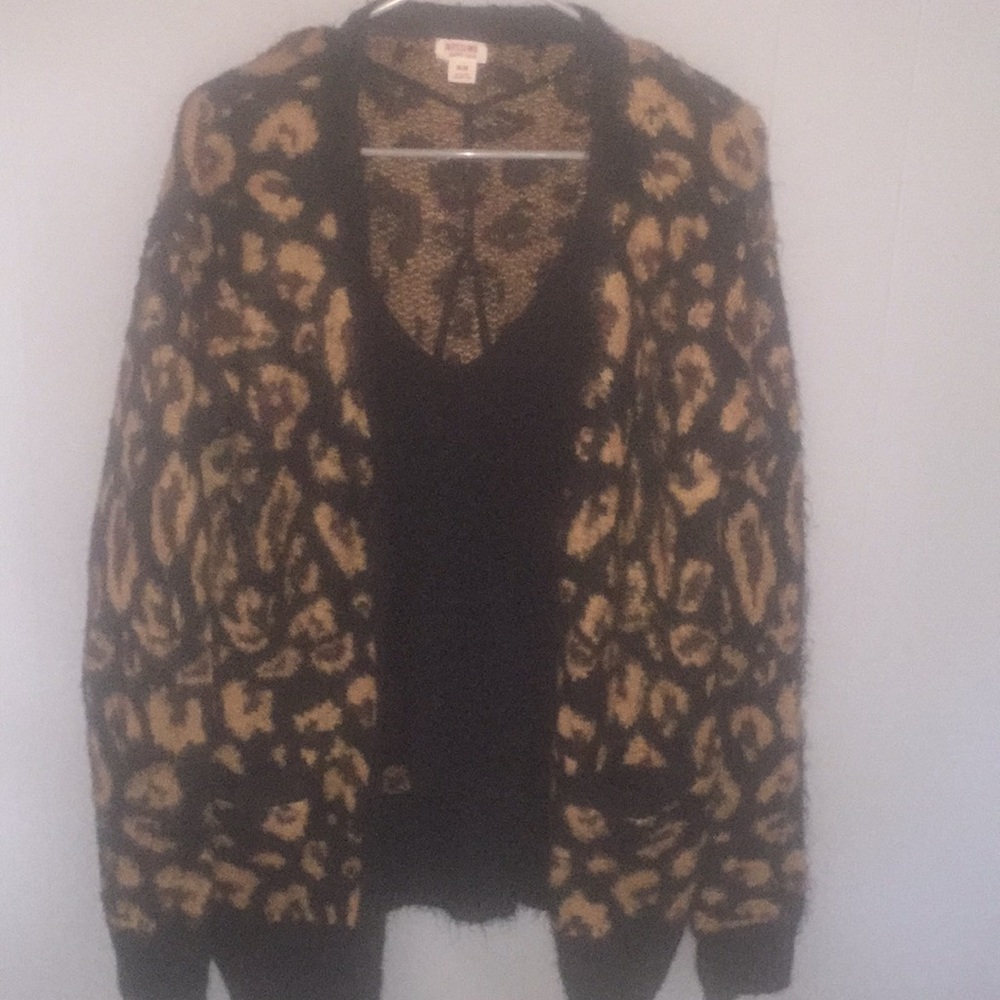 Leopard print sweater